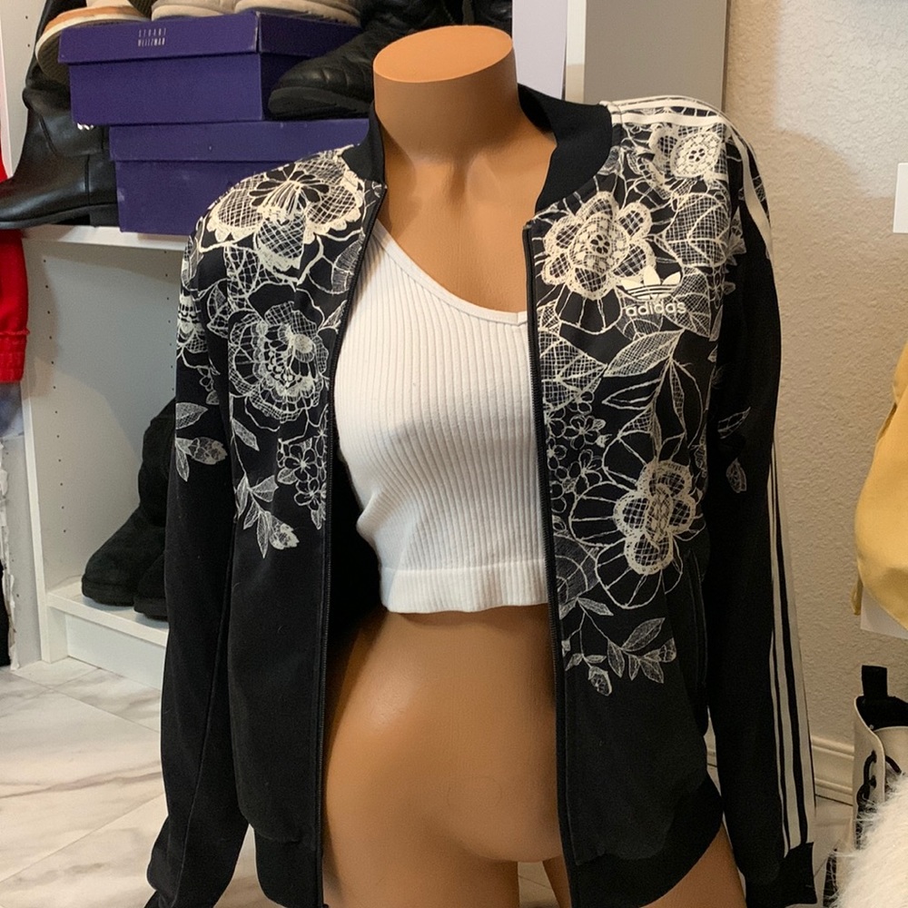 ADIDAS JACKET FLORAL JACKET SIZE SMALL